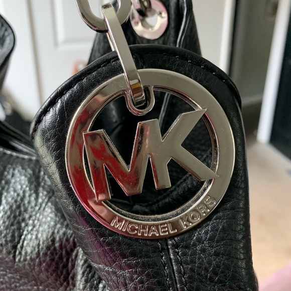 Michael Kors MK purse - Picture 5 of 8